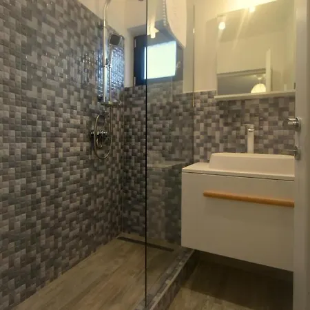 Apartman Neferprod - Is - Cam 05 Temesvár