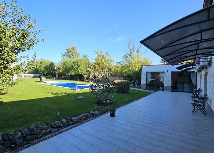 Neferprod - Is - Cam 05 Апартаменти