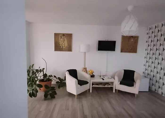 Neferprod - Is - Cam 05 *